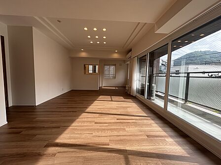 西向きのリビング　日差しが差し込みます