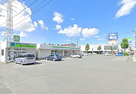 ファミリーマート浜松住吉店（710m）