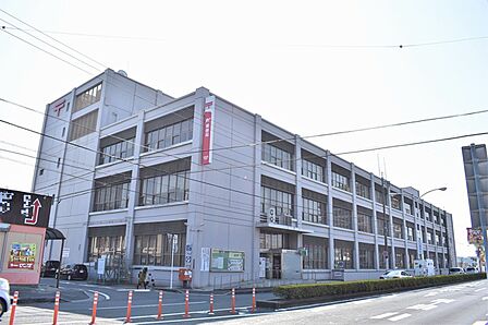 浜松西郵便局（560m）
