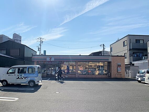 セブンイレブン...