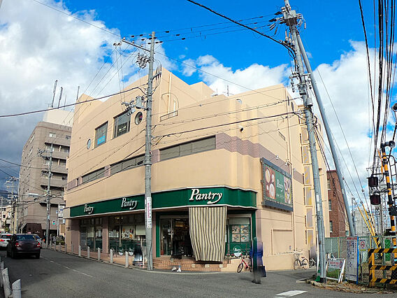 パントリー芦屋...