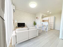 GUCCIフィールドII 102 1階1SLDKのリビング/ダイニング