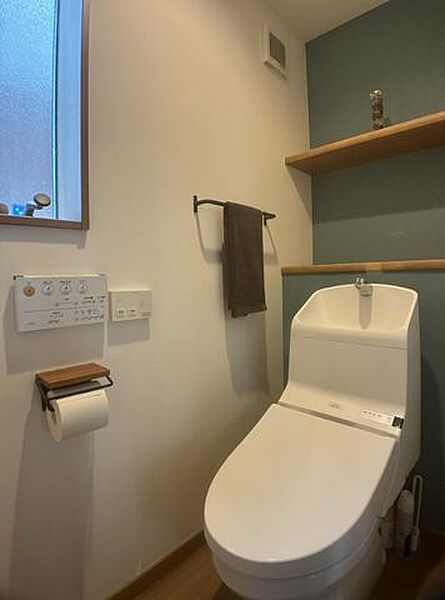 トイレを拡大表示
