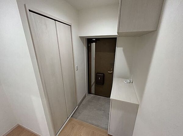 玄関を拡大表示