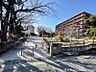 周辺：吉田町公園　約270ｍ　緑豊かな自然の中でのびのびとウォーキング、ランニングができる公園です。？？？