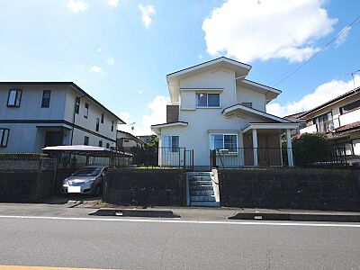 外観：大規模リノベーション済の綺麗な住宅です