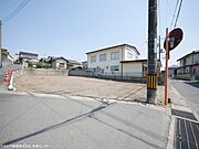南西角地で陽当たり良好！