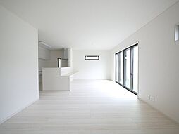 高萩市高浜町2丁目137番2 4LDKのリビング/ダイニング