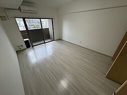 グレイシャス五日市 6階1DKのリビング/ダイニング