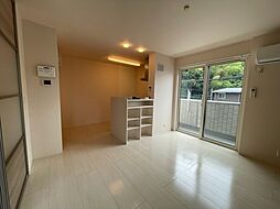 ヴェールビレッジ三戸 3階1LDKのリビング/ダイニング