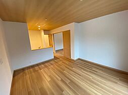 K-WOODII 1階1LDKのリビング/ダイニング