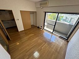 グランドルチェ国泰寺 4階2Kのリビング/ダイニング