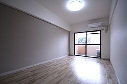 コンフォートNビル 5階1Kのリビング/ダイニング