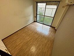 ファミール牛田 1階1Kのリビング/ダイニング