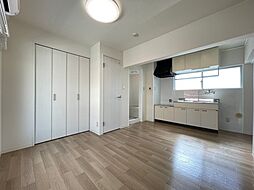 アーベルパートII 305 3階ワンルームのリビング/ダイニング