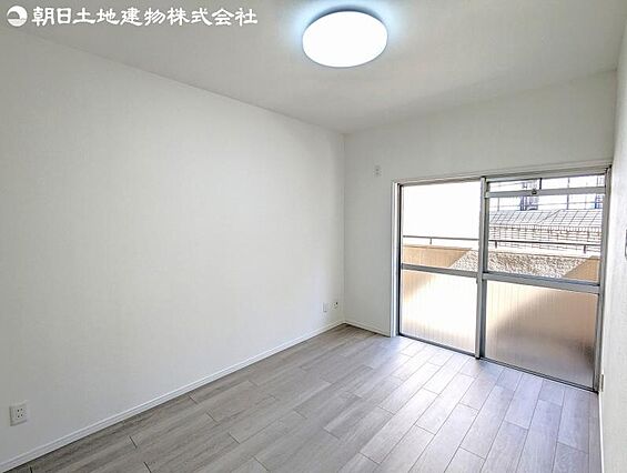 〈洋室6帖〉お...