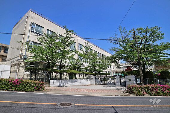 西山小学校[公...