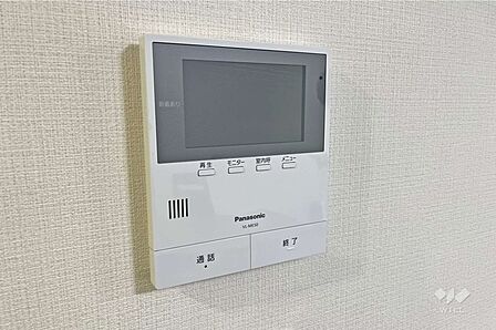 インターホン。2020年2月にリフォーム済みの住戸です。追い炊きや浴室乾燥機も設置済みです。