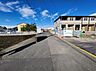 外観：前面道路含む現地写真