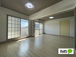 岡田ハイム 3階2LDKのリビング/ダイニング