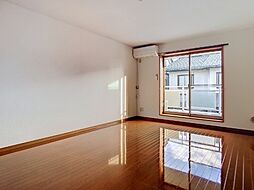 ブルーウッド 3階1Kのリビング/ダイニング