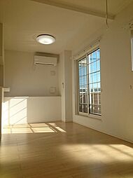 クオーレ 204 2階1LDKのリビング/ダイニング