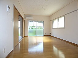 アパルトマン上松 1階3LDKのリビング/ダイニング