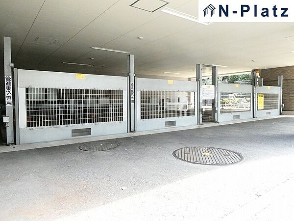 駐車場を拡大表示