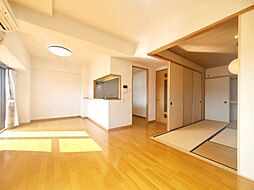 サーパス通町一番館 12F 3LDKのリビング/ダイニング