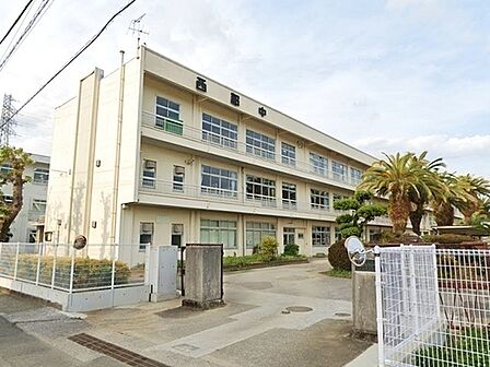西部中学校