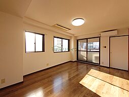 東京メトロ日比谷線 入谷駅 徒歩7分の賃貸マンション 6階1LDKのリビング/ダイニング