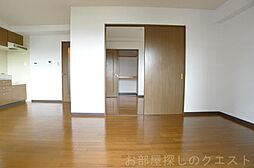 名古屋市営鶴舞線 原駅 徒歩7分の賃貸マンション 3階2LDKのリビング/ダイニング