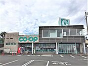 コープかごしま 西陵店　営業時間 9:30～20:30　駐車場 44台 (内3台は優先駐車場) 450m