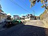 外観：前面道路