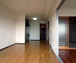 JR山陰本線 太秦駅 徒歩13分の賃貸マンション 1階2LDKのリビング/ダイニング