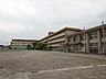周辺：西陵中学校 960m