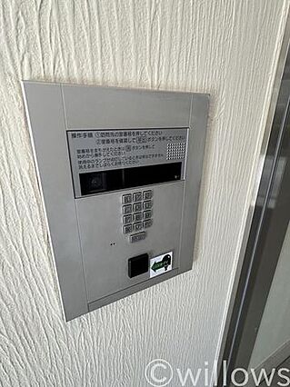 オートロックの...