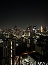 東京タワーを臨む夜景。忙しい毎日にホッと一息つける眺望。