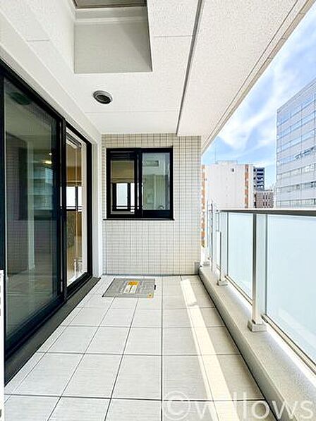 採光もしっかりと取れており、風通しも良好です。自然の風や光は、きっと日々の生活に潤いを与えてくれるはずです。