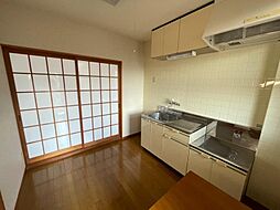 コーポラスはちや 201 2階1Kのリビング/ダイニング