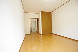 ロイヤルハイム 2階ワンルームのリビング/ダイニング