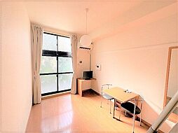 レオパレス三ツ沢上町 102 1階1Kのリビング/ダイニング