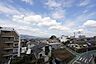 周辺：目の前に日差しを遮る建物がないので、日当たり＆風通し良好です＾＾心地よい自然の光や風を感じることができ、ほどよく開放感のある空間がつくれます。