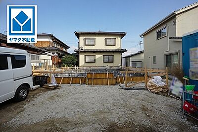 外観：小郡駅徒歩6分＾＾2路線利用可能で都心へのアクセスの幅が広がります。毎日の通勤・通学・買い物がしやすく、快適に過ごせます。