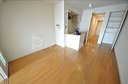 いずみマンションII 8階1LDKのリビング/ダイニング