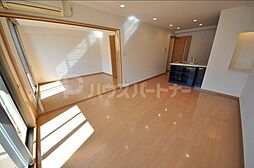 ロイヤルパークスシーサー南千住 9階2LDKのリビング/ダイニング