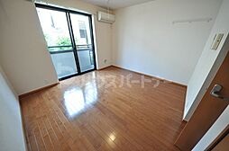 Tre Sinwa 1階1Kのリビング/ダイニング