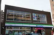 ファミリーマート 尾頭橋通店（712m）