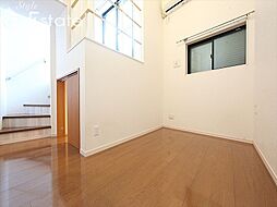 Tiare 103 1階ワンルームのリビング/ダイニング