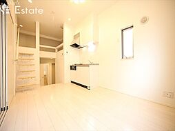 名古屋市営東山線 本陣駅 徒歩7分の賃貸アパート 1階1SLDKのリビング/ダイニング